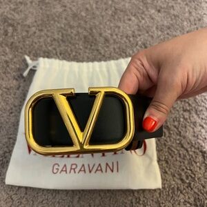 Valentino Garavani V Logo Reversible Leather Belt 40mm